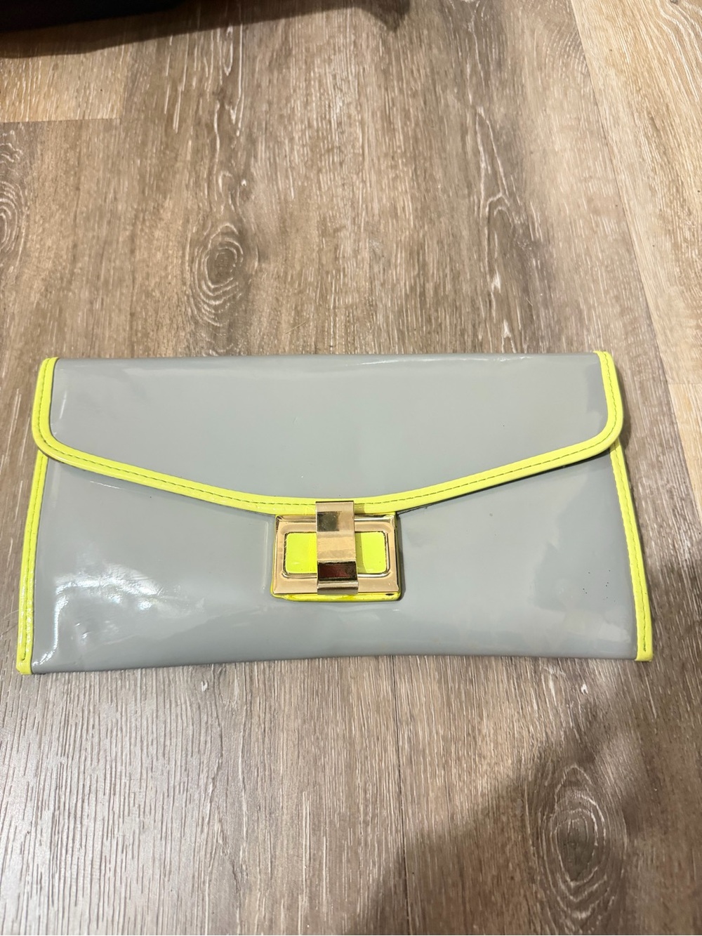 Street Level Gray Patent Clutch with Neon Yellow Trim